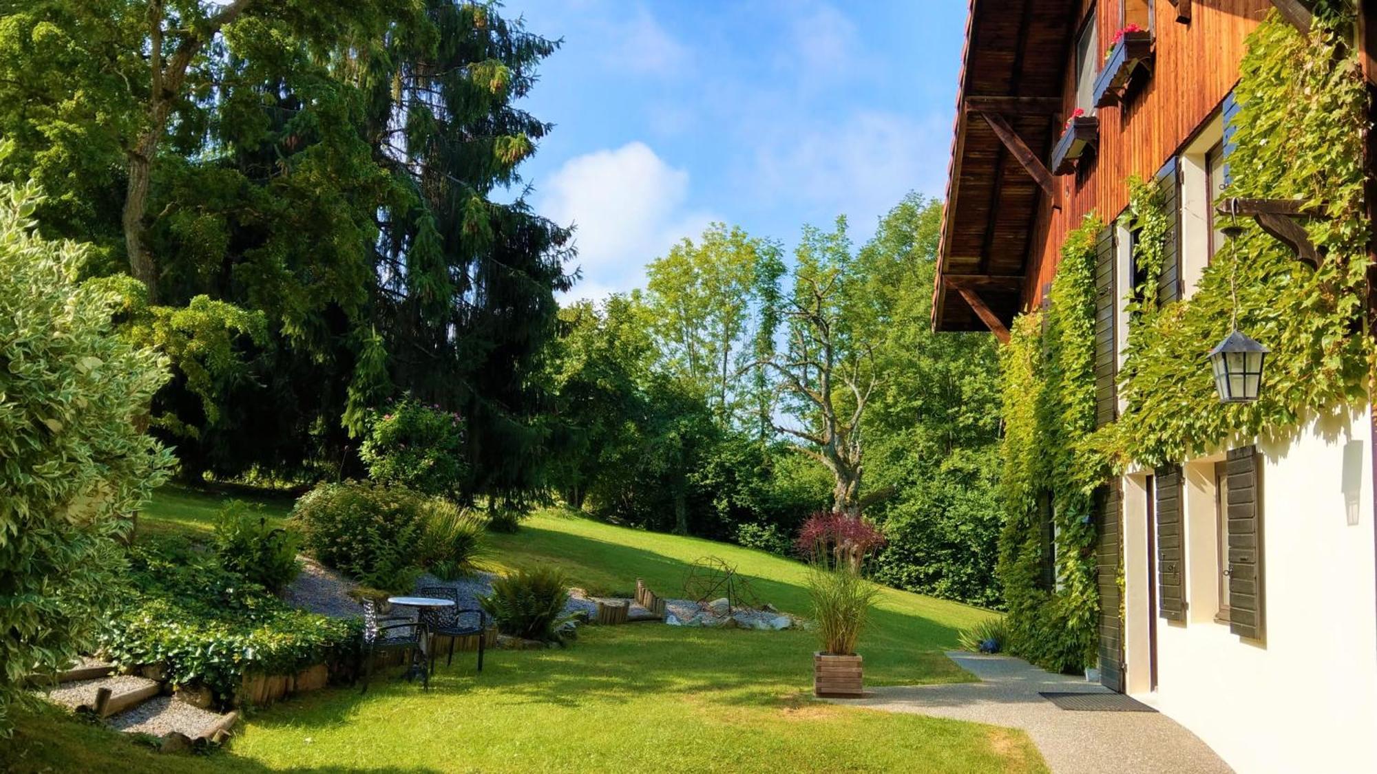 Domaine De L'Olifant Acomodação com café da manhã Champanges Exterior foto